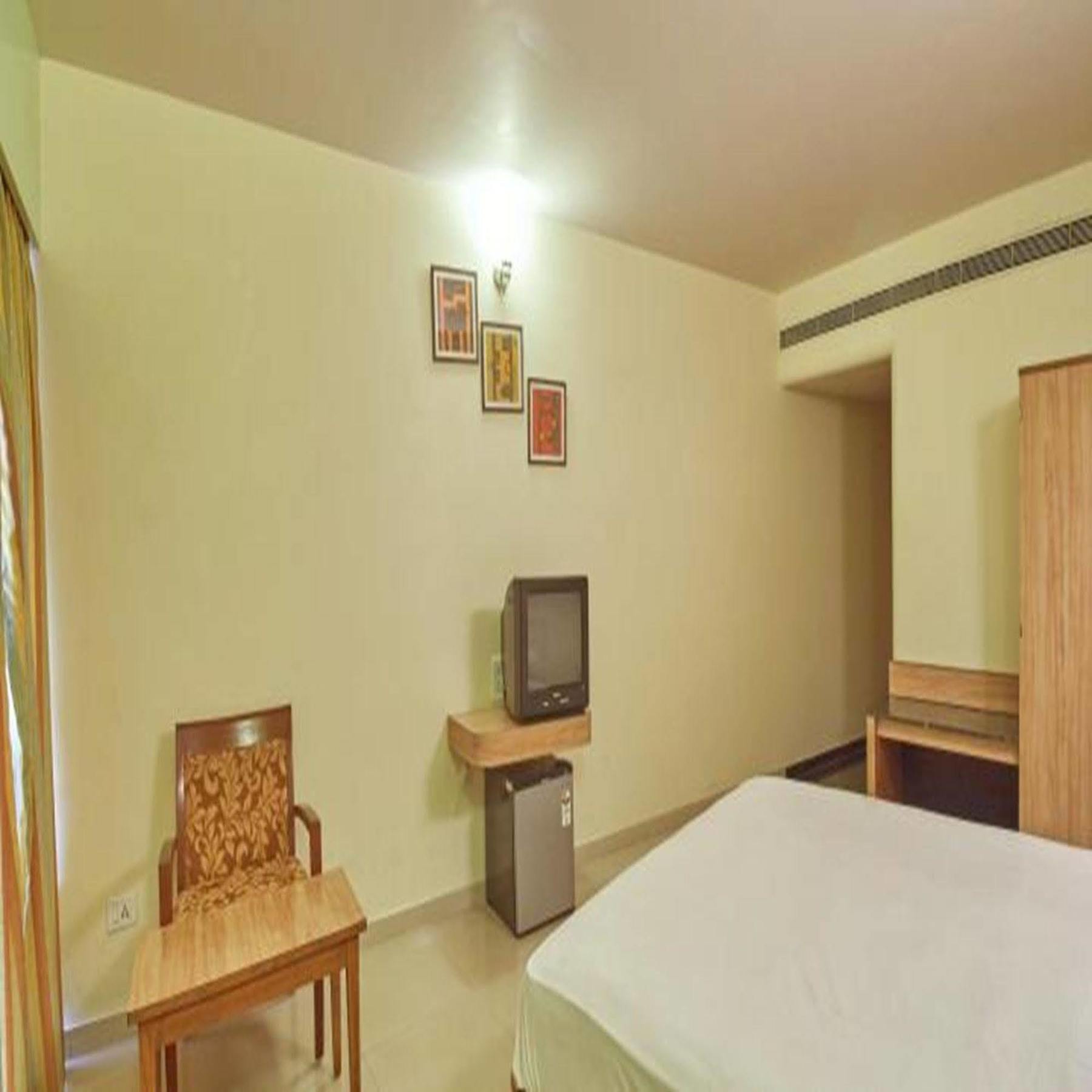 Sahil Sarovar Portico Lonavala Exterior foto