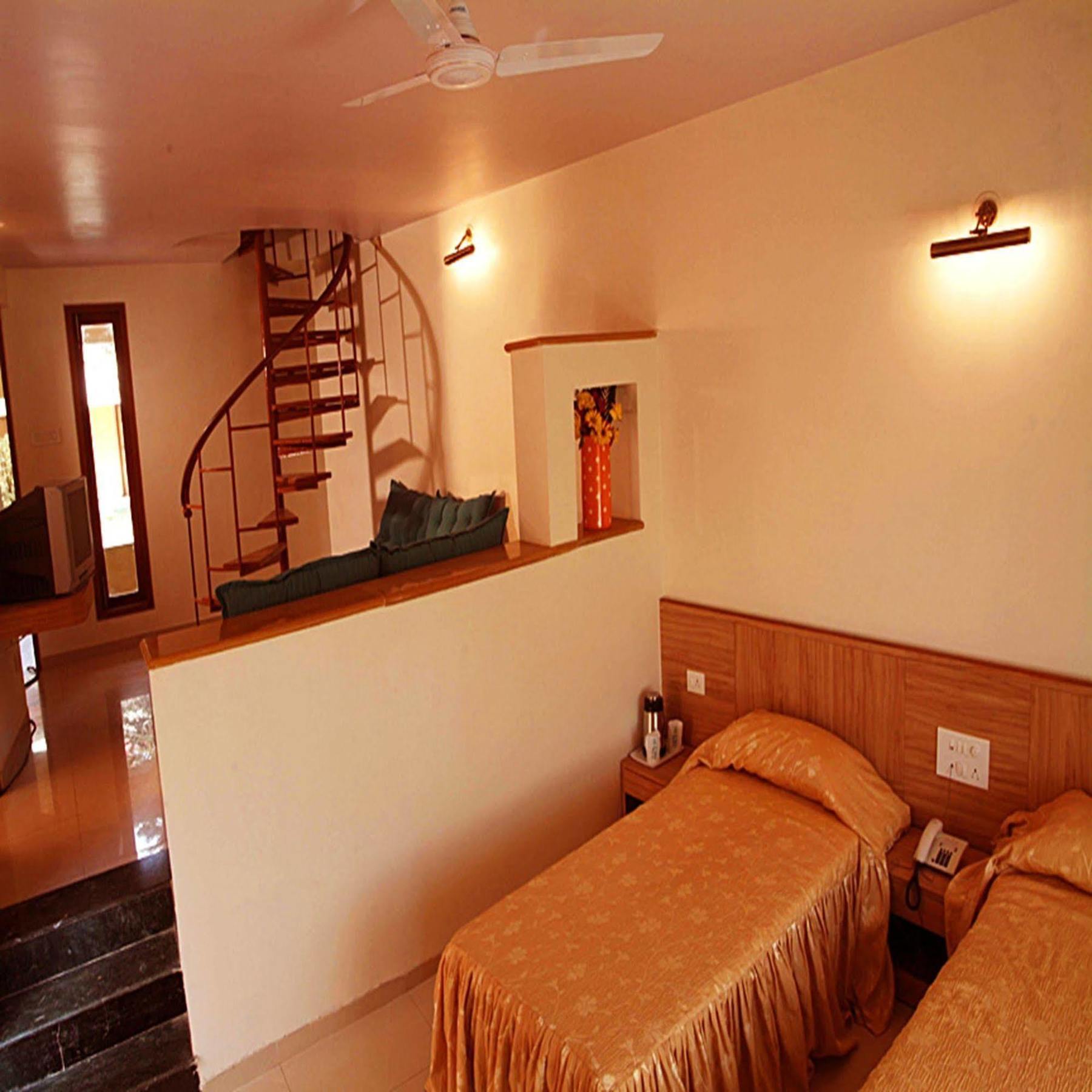Sahil Sarovar Portico Lonavala Exterior foto